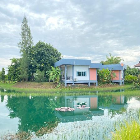 Ok Farm Resort Det Udom Εξωτερικό φωτογραφία