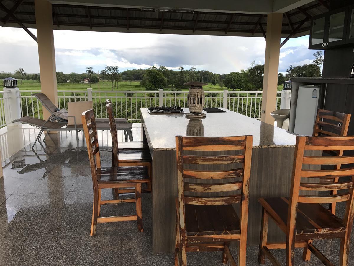 Ok Farm Resort Det Udom Εξωτερικό φωτογραφία